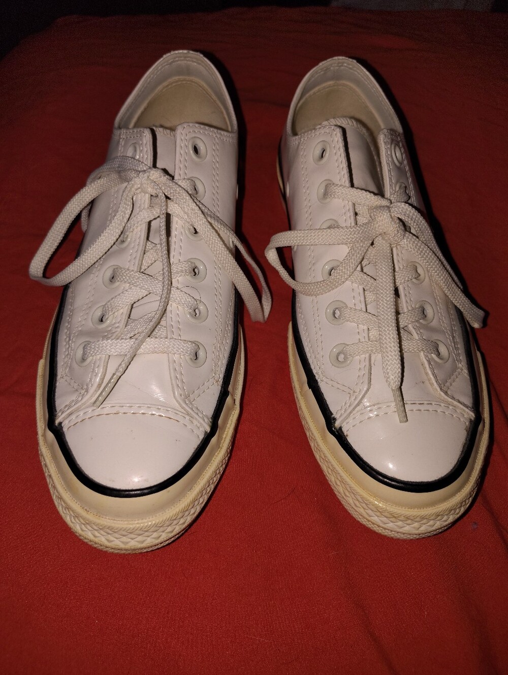 White Low-Top Lace-Up Sneakers With Red Bottoms Size 5 Women's 7